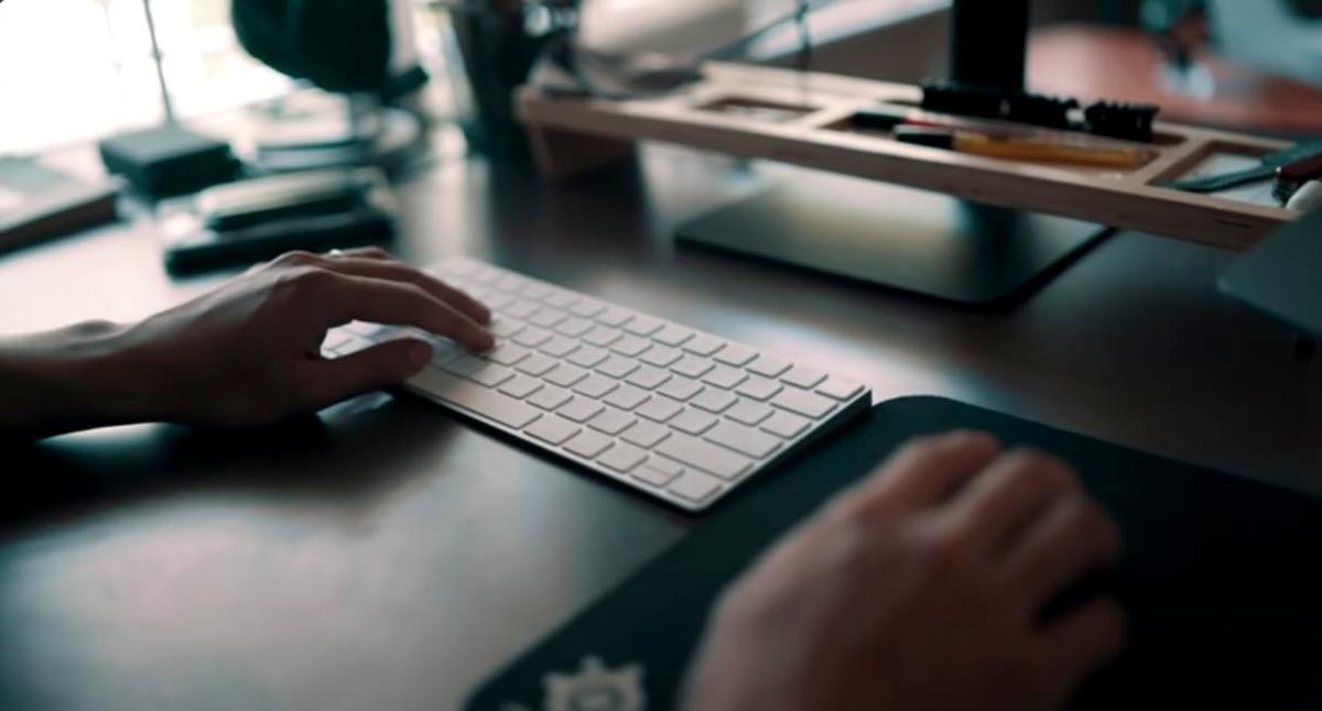 ideal workspace with lift table and keyboard